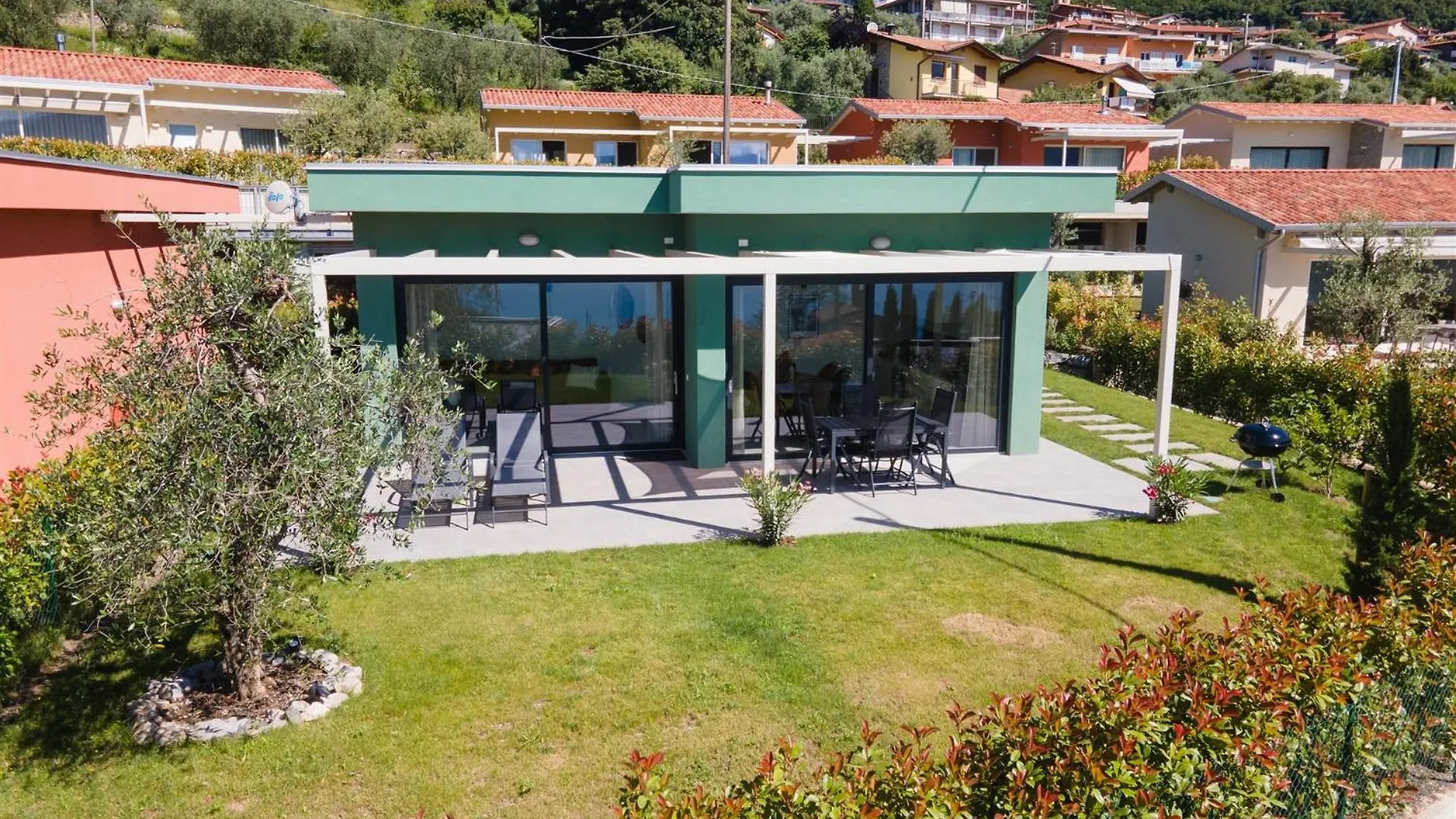 Iseolakerental - Villa Paradiseo Riva di Solto 0*,  Italy
